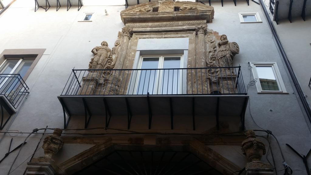 Casa Vacanze Flavia Palermo Luaran gambar