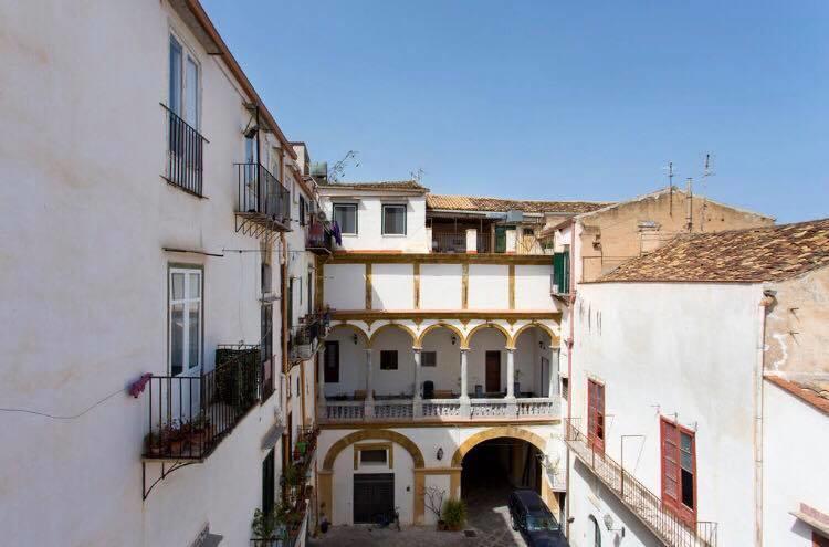 Casa Vacanze Flavia Palermo Luaran gambar